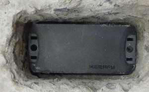 RFID метка Xerafy Bric X1121-EU100-H3