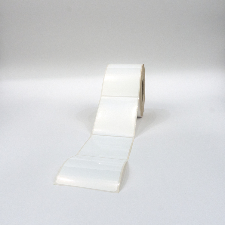 Термотрансферные этикетки 100х100 мм, полипропилен, 1000 шт./р., диаметр втулки 76 мм (2,9 дюйма)